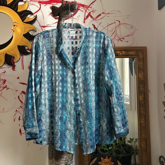 BonWorth Shimmering Blue and White Top Small Petite - Picture 3 of 16